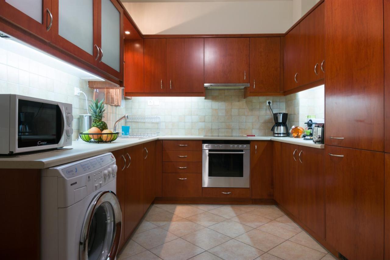 Straight To The Lake View Apartments Агиос-Николаос Экстерьер фото